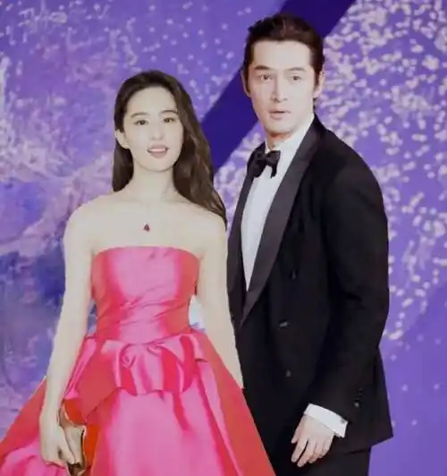 胡歌刘亦菲领证,让无数网友意外!_李逍遥_赵灵儿_消息