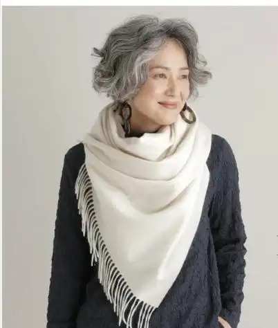 女士白发不显老发型(女性白发留什么发型更显年轻)插图6