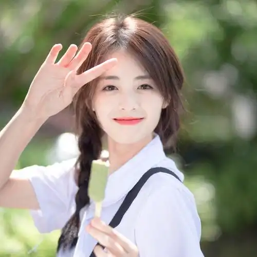 绿色系小清新女生头像,小众干净的女生头像,森系甜美女生头像