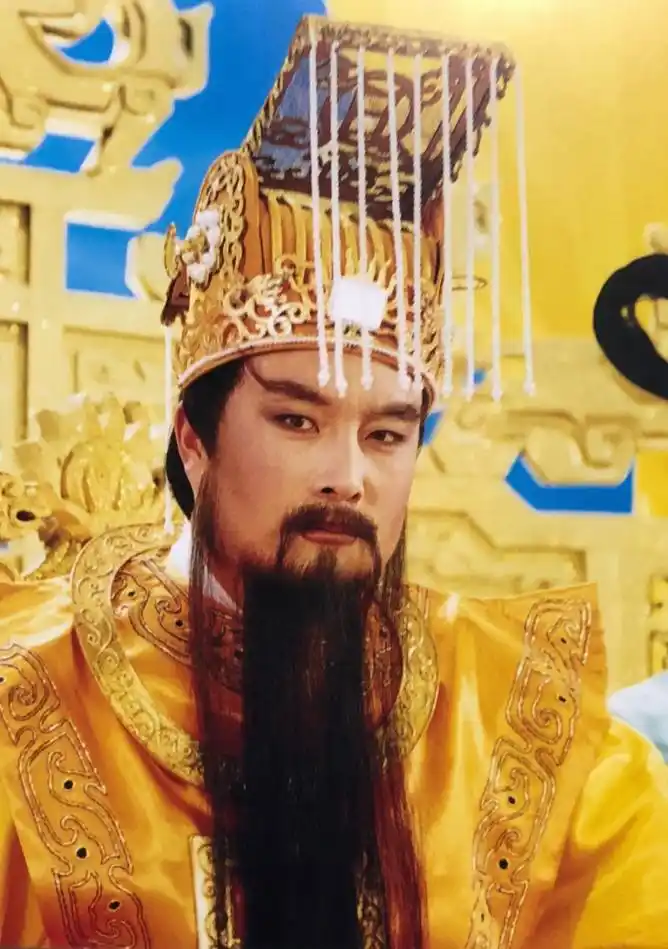 杨洁女儿推荐他演玉皇大帝,没想却演成经典成专业户,冥币都印他_腾讯