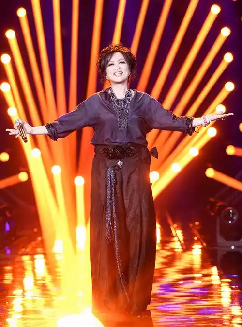 湖南卫视推出的音乐竞技节目《歌手》2019,陆续播出,齐豫作为首发歌手