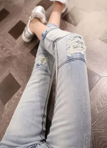 破洞牛仔裤搭配技巧