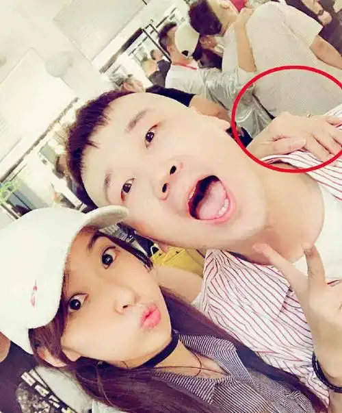 姬天语晒近照与张云雷再次同框还搭上杨九郎评论区已沦陷