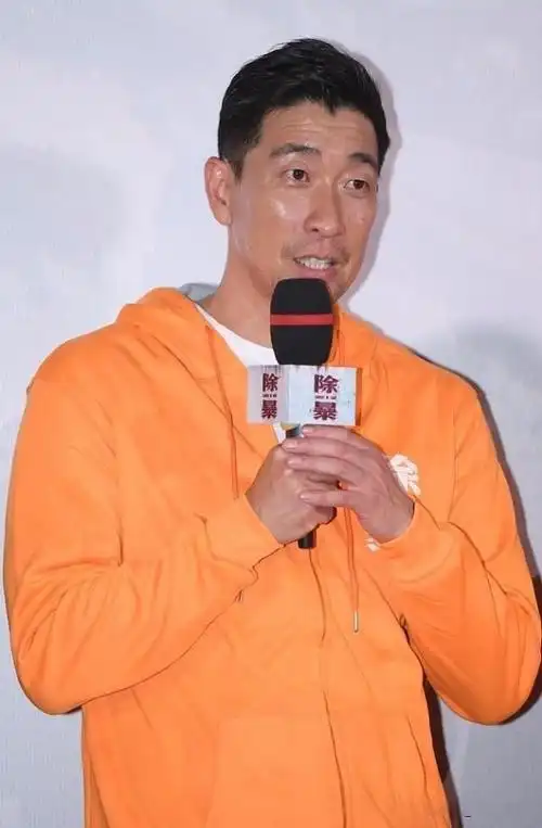 王千源:娶圈外老婆,从无到有,如今一家三口其乐融融,幸福美满