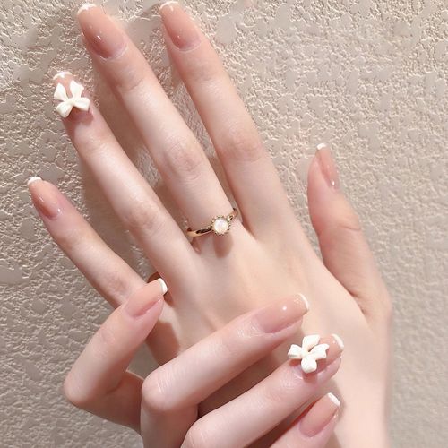 穿戴甲中长款高级感简约温柔裸色经典法式蝴蝶结美甲贴片成品孕妇