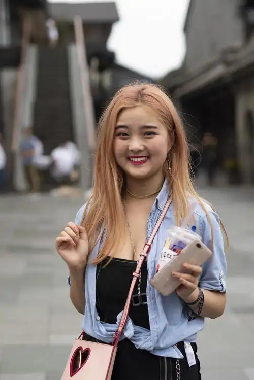 成都漂亮妹子多