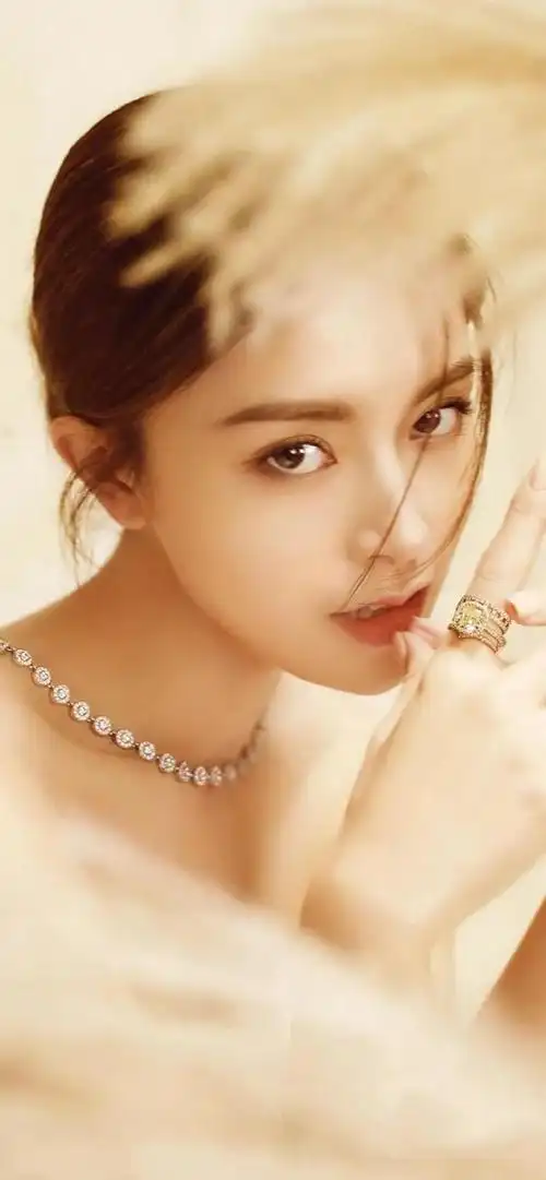 明星美图壁纸:文咏珊,清秀可人,美丽优雅_网易订阅
