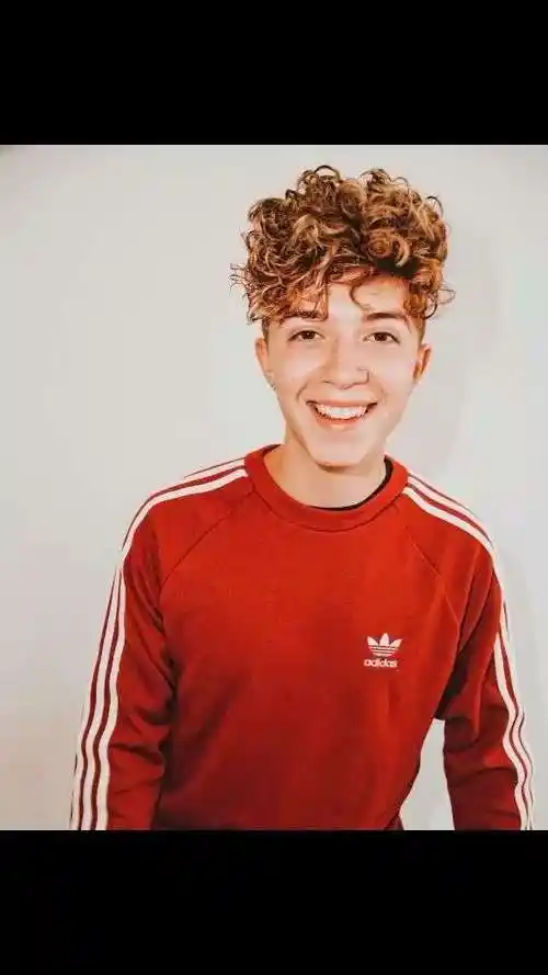 jack avery ( why dont we ) | 美国时间7月1日,祝泡面生快!