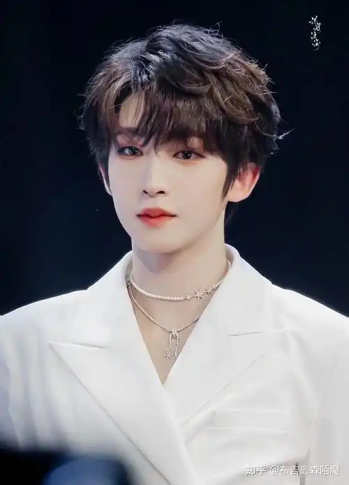 有没有觉得刘宇特别惊艳的图片呀? - 知乎
