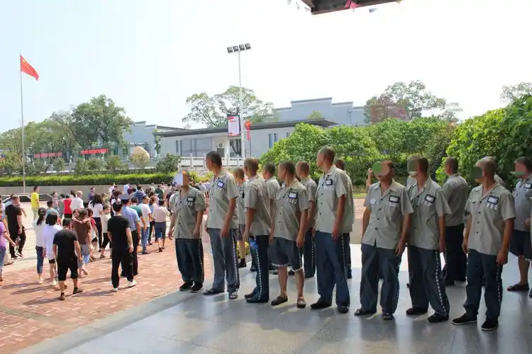 大手牵小手,同心朝前走——赤山监狱三监区亲情帮教侧记