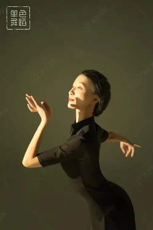 舞蹈人必备拍照造型合集轻松拍出冬日大片