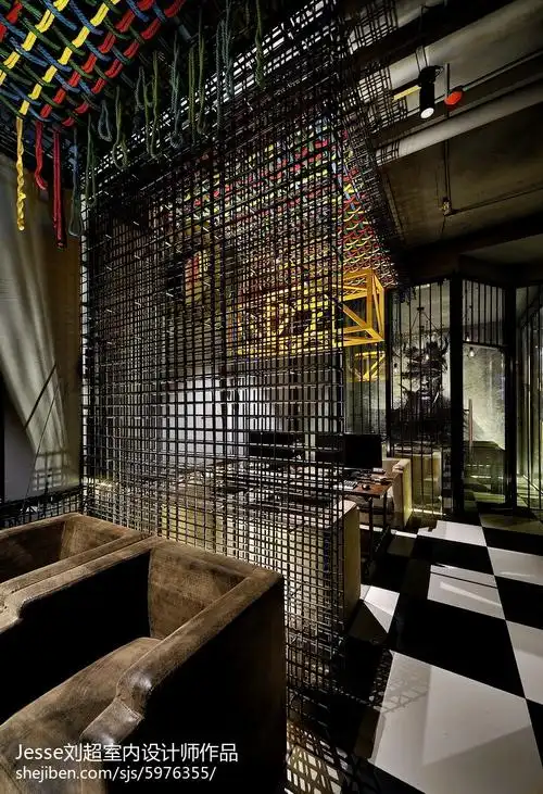 重金属风格网吧隔断设计图 – 设计本装修效果图