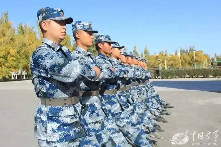 一天一个样,空军某新训旅3名少数民族新兵的成长故事