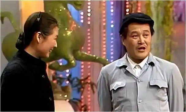 同为蔡明拍档郭达68岁仍显风采潘长江却遭狠打