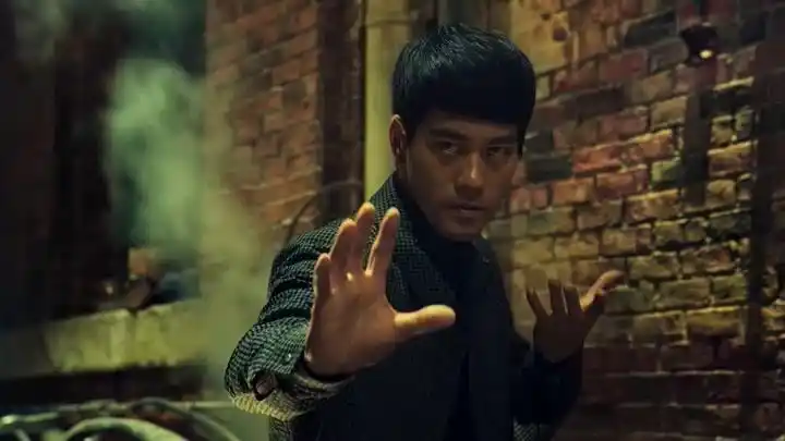 《叶问4:完结篇》(2) | 李小龙大战挑衅者 他的双节棍让人心服口服