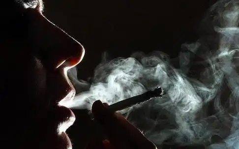 原创抽烟一年和戒烟一年身体会有什么变化看完的你还不戒烟吗