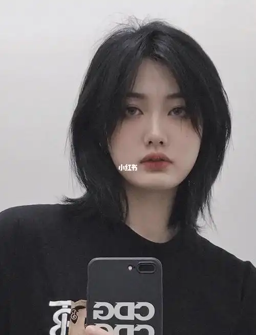 鲻鱼头 狼尾鲻鱼头 层次感发型  狼尾女 女发型师jara短八字刘海 深圳