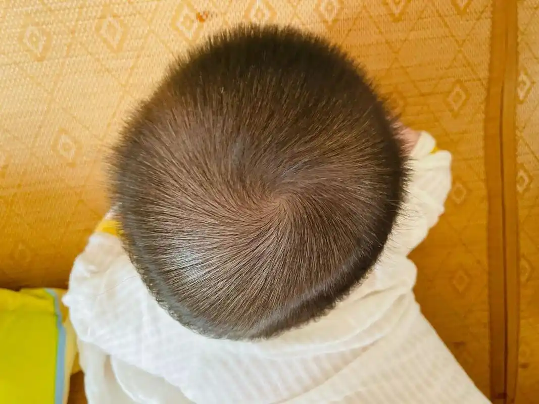 平时有强行给他侧头侧身,一会儿就清醒翻回去了.