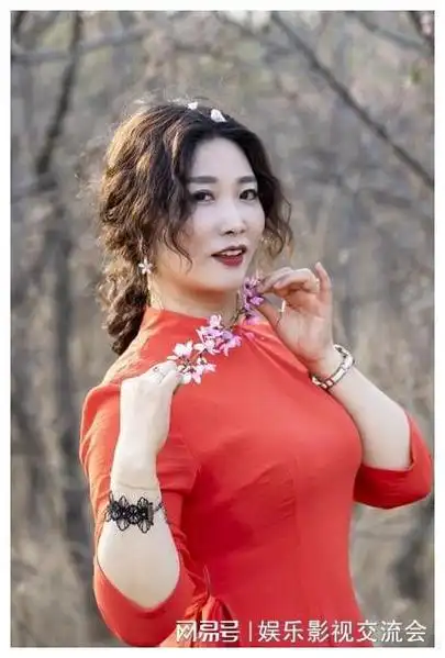 危险邂逅:四十岁女人的魅力陷阱,撩拨需谨慎