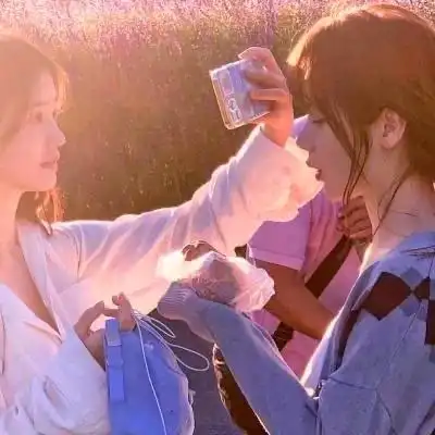 双人女生闺蜜头像图片60组精选_闺蜜姐妹女生头像_头像屋