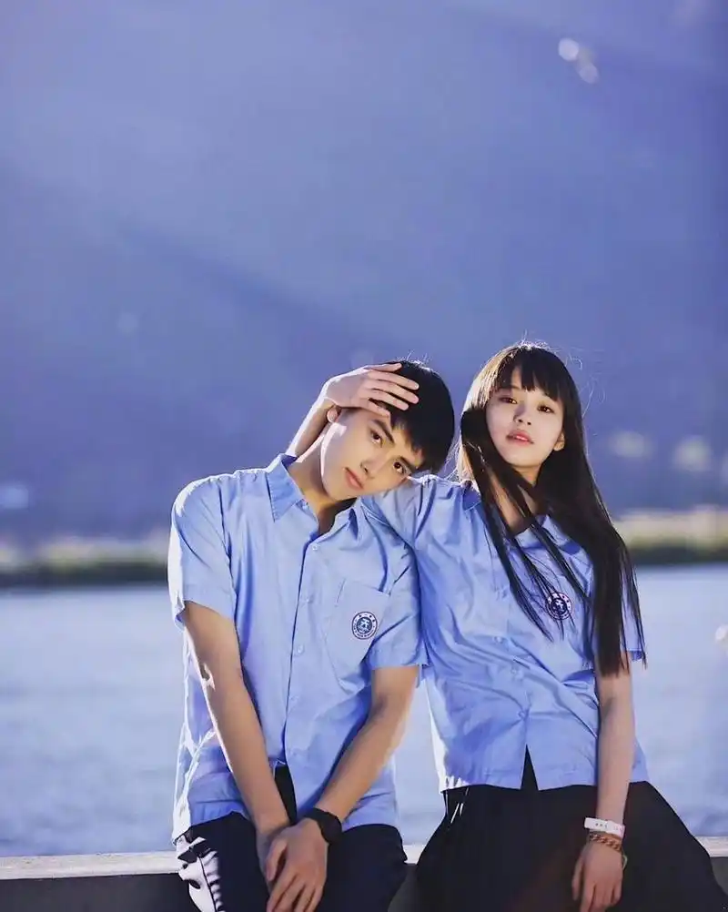 陈飞宇欧阳娜娜逛街两人关系密切疑因戏生情