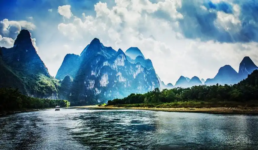 桂林山水甲天下