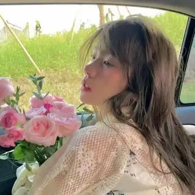 女生qq头像图片2021最火爆