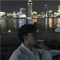 qq头像男生抽烟伤感