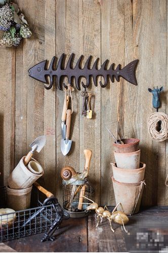 工业风鱼骨挂钩创意酒吧咖啡厅墙面装饰排钩衣帽钩子