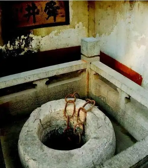 北京锁龙井真的有龙曾吓退日军铁链怎么都拉不完