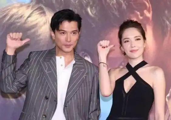 尽管两地相隔,唐嫣经常搭飞机前往台北与邱泽相会.