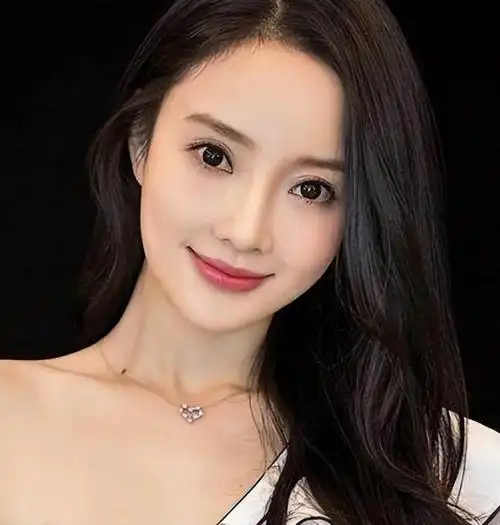 李小璐被娱乐圈"开除",时隔多年靠着女儿成功翻盘 _贾乃亮|贾云馨|g