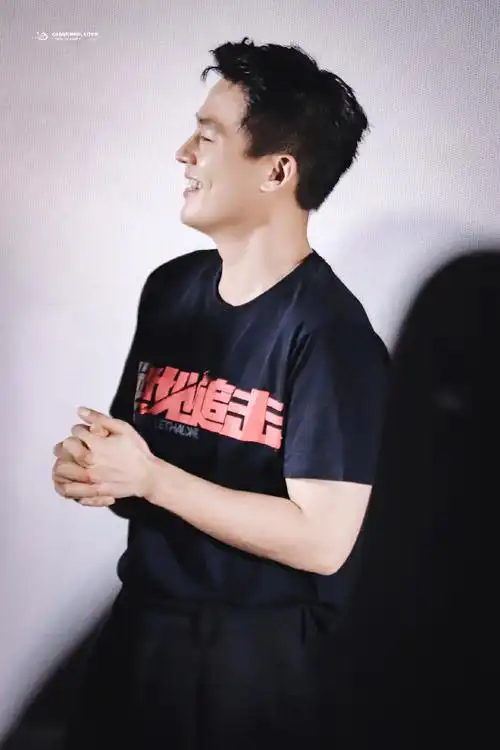 欧豪唱军歌好帅##绝地追击北京首映礼