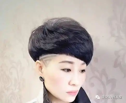 2017短发流行推后座刻痕