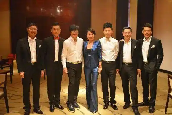 王志飞:被张歆艺甩后,闪娶小15岁娇妻,与儿子势同水火_表演_王志文