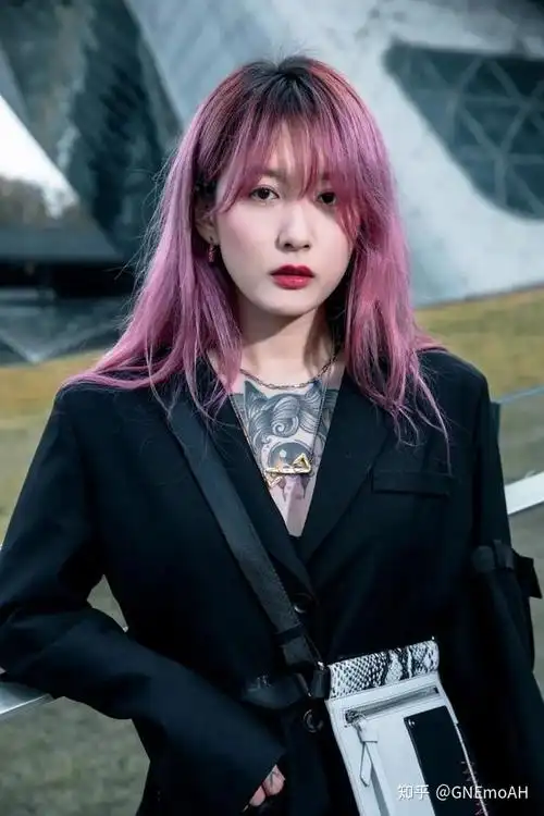 像木秦这样既有颜值又有天赋的女选手实在是宝藏级别的存在.