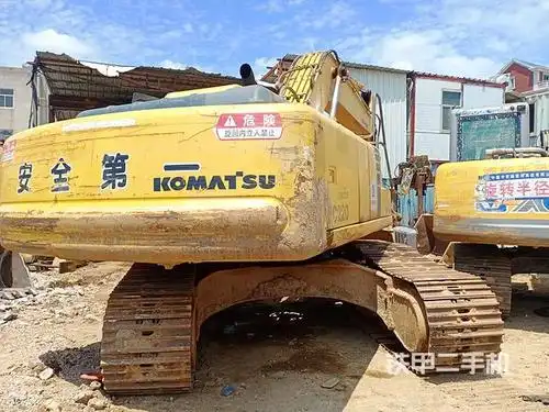 小松pc2206e挖掘机