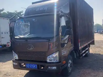 一汽解放轻卡 j6f 4x2 3.9米 载货车 3.2l 124马力 国四 手动挡 4.