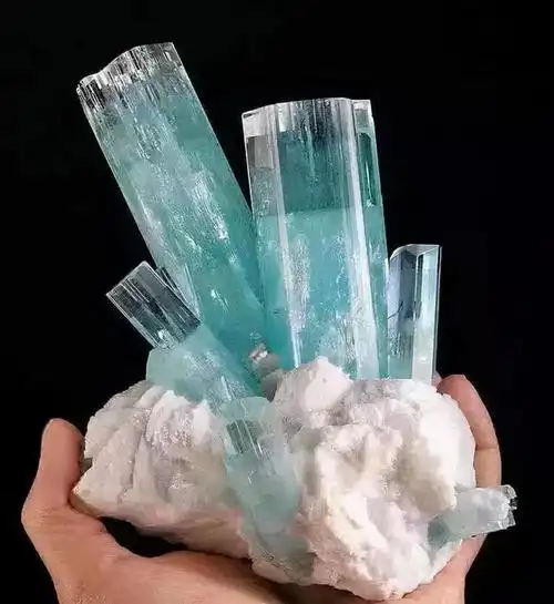 托帕石原石价格多少钱一克(托帕石的价格多少钱一克)-天晟网