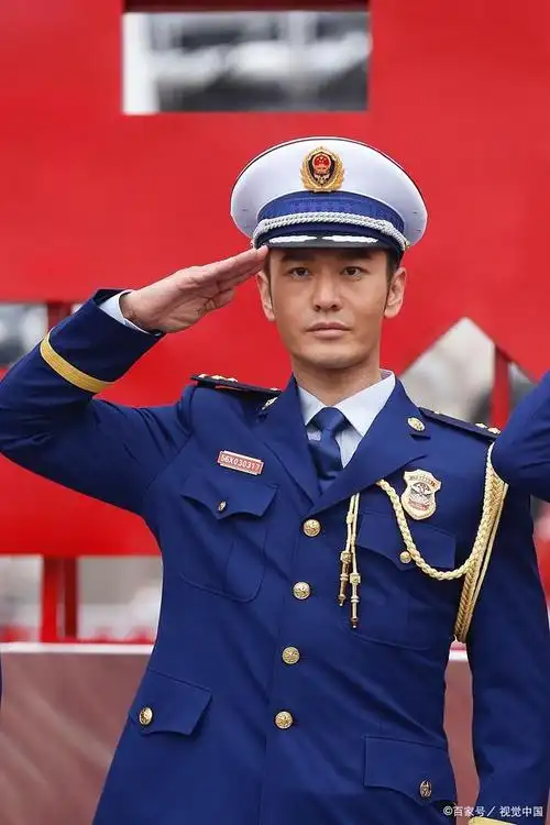 知道蓝色军装是什么兵种