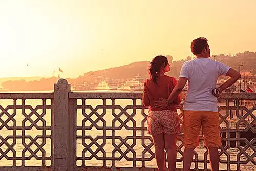 青年男女图片_全景网