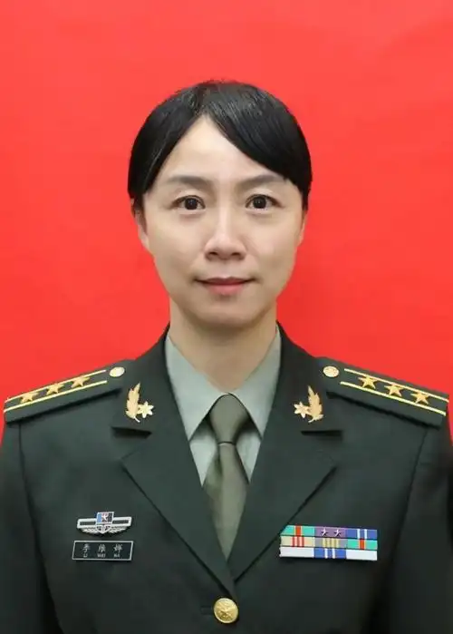 李维娜:特招入伍的女军医
