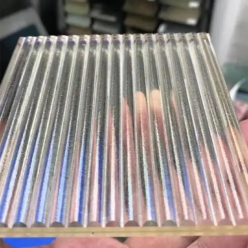 超白长虹玻璃聚光艺术钢化隔断瓦楞条纹型白玻晶彩华阳