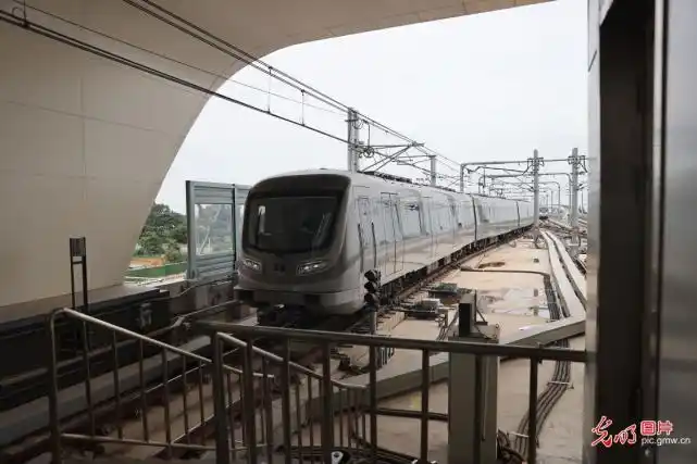 福建厦门地铁3号线开通运营