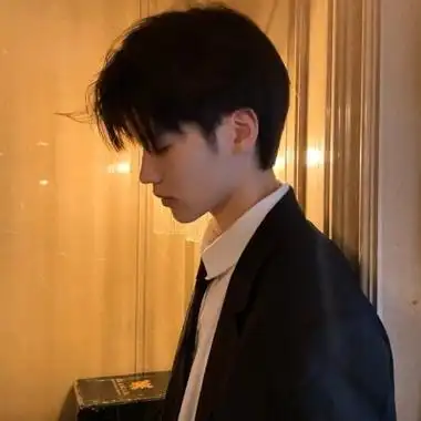 精选很酷拽的霸气抖音男生头像