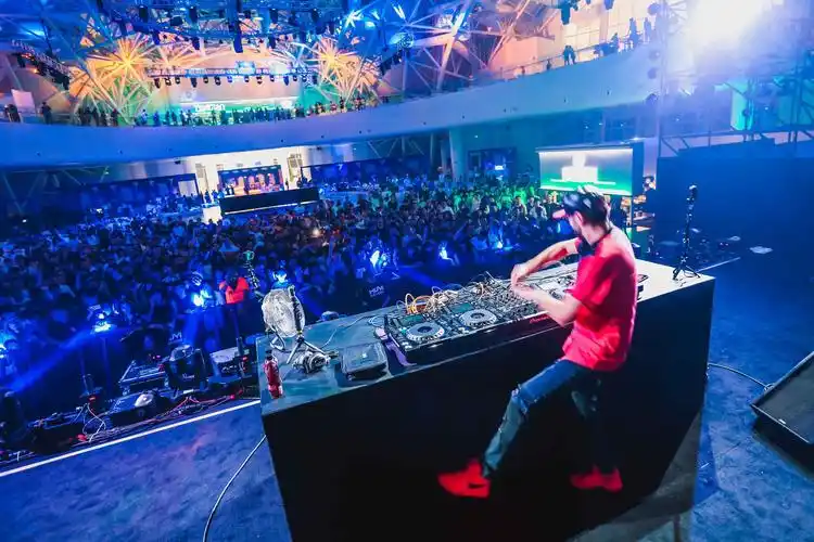 时尚电音助力青岛国际啤酒节