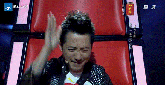 不谈因触犯版权而被迫改名的过往,那时,四位音乐导师(刘欢,那英