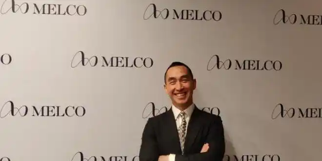 二房何猷龙身世成谜,抛弃母亲讨好四太|何鸿燊|蓝琼缨|利智_网易订阅