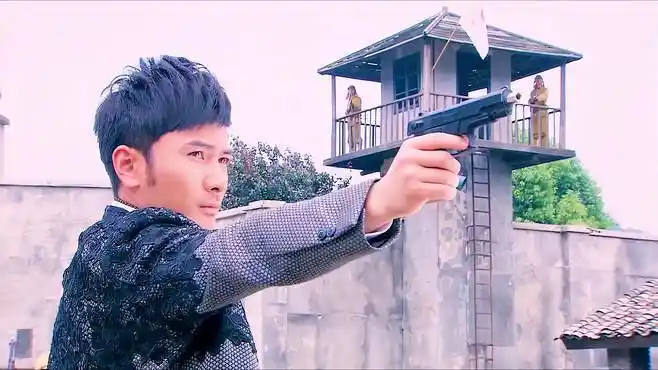 青春烈火:纳兰东狠心开枪击毙爱人,竟然是为了将他救出魔窟-影视综