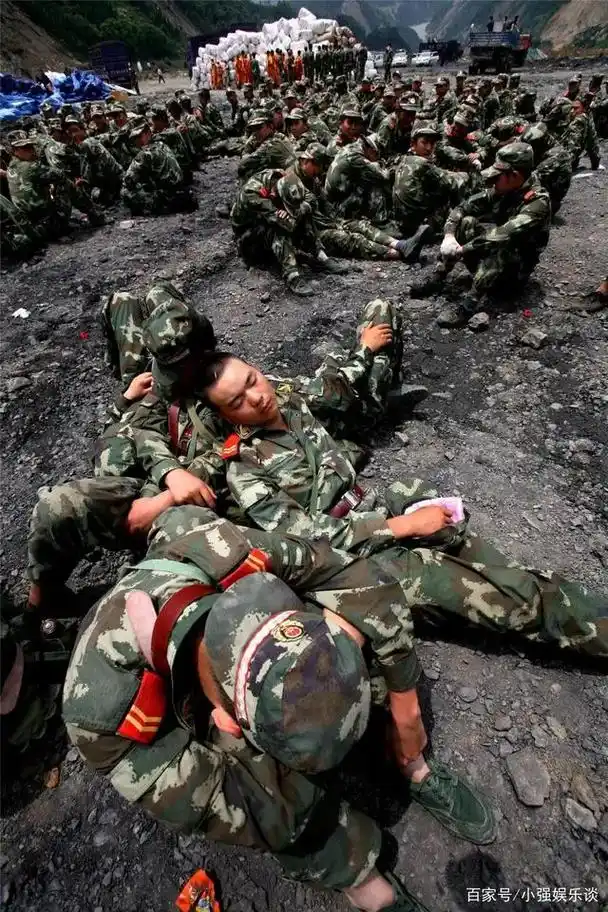 只有我们的同胞是自己人.第一张08年汶川地震 第二张23年四 - 抖音